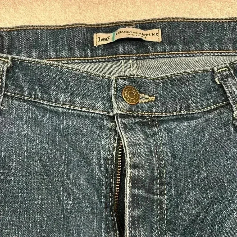 Lee Dark Wash Relaxed Straight Leg Women Jeans Size 14P - Picture 4 of 8